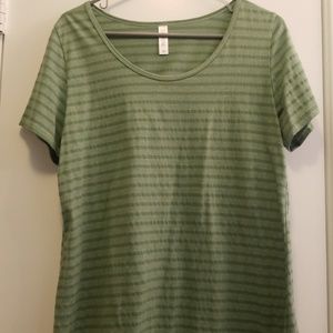Lularoe Classic Tee